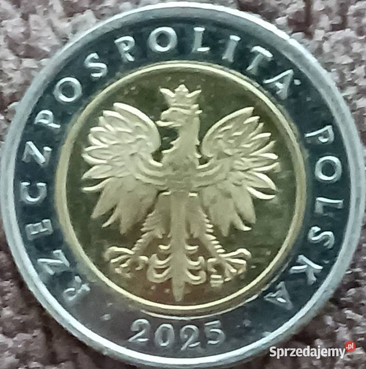 5 Złotych 2025 r przesuniecie napisu ZŁOTYCH Konin