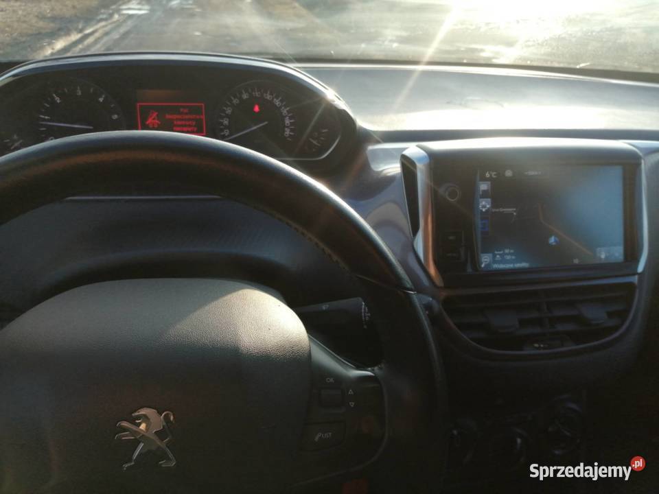 Peugeot 2008 mały przebieg 134 grudzień 2014 gniazdo USB