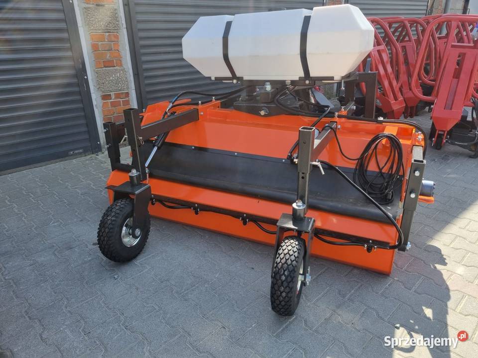 Zamiatarka drogowa uliczna Metal Technik świętokrzyskie Staszów