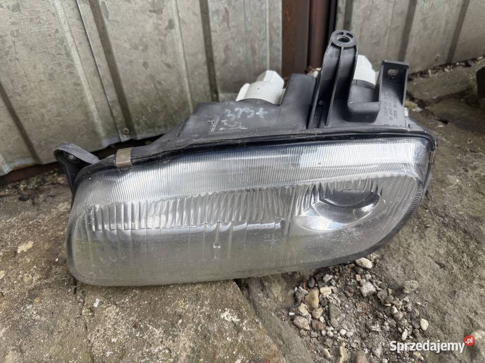 Lampa przód lewa Mazda 323F osobowe Ostrów Wielkopolski