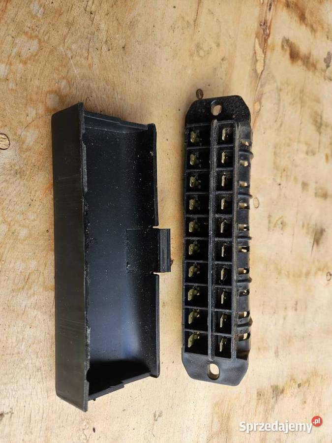 Skrzynka Bezpieczników nowa prl 10 obwodów 126p Łódź