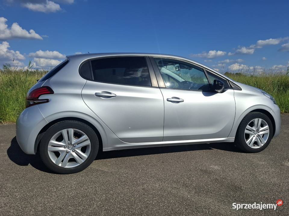 Peugeot 208 12 PureTech Style 2018