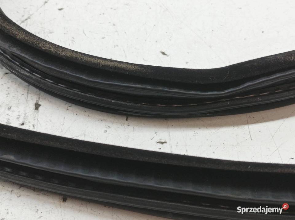 USZCZELKA DRZWI PRAWY LEWY TYŁ KOMBI KAROSERYJNA sprzedam