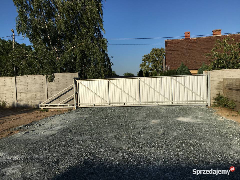 Wróć Strona głównaNieruchomościHale i Kopaszewo