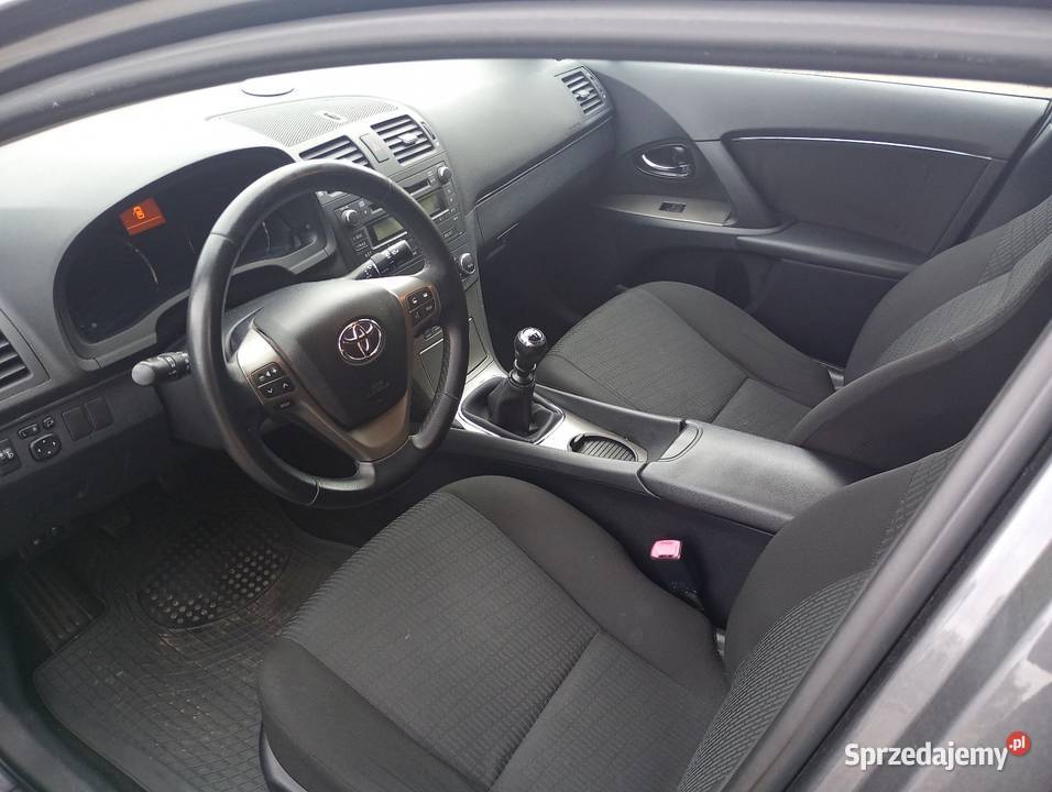 Toyota Avensis 18 benzyna manual Sprowadzony Białystok