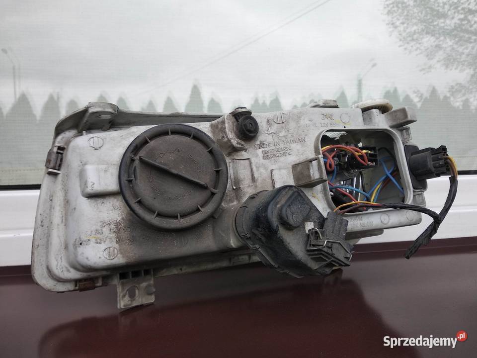 VW Passat B4 lampy przednie prawa lewa komplet Sieradz