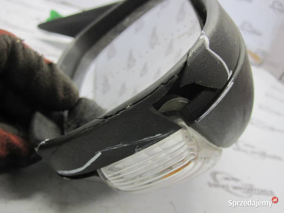 VOLVO C30 RDESIGN 07r lusterko lewe 10 PIN