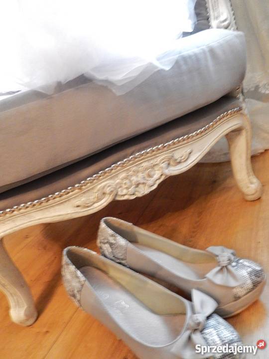 fotelantyk berżerapikowany ludwik renowacjiszary Lubin sprzedam