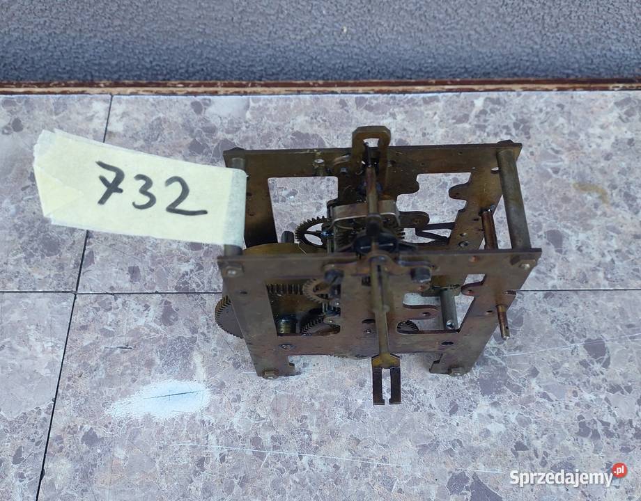 732 Mechanizm starego zegara ściennego Gustav Tczew