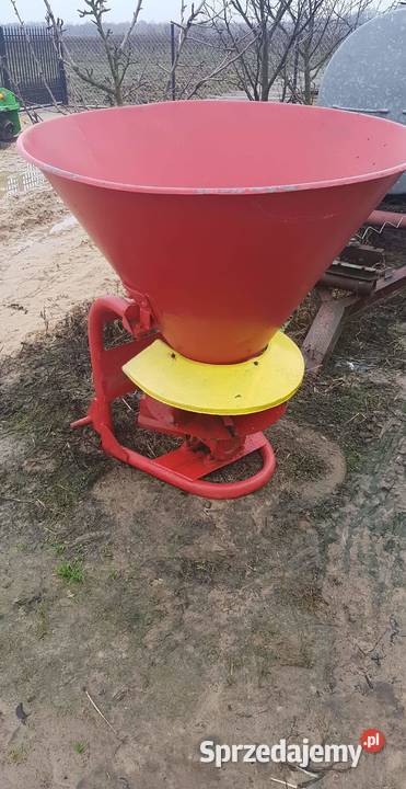 rozsiewacz RNZ12 Rolnictwo Zakroczym