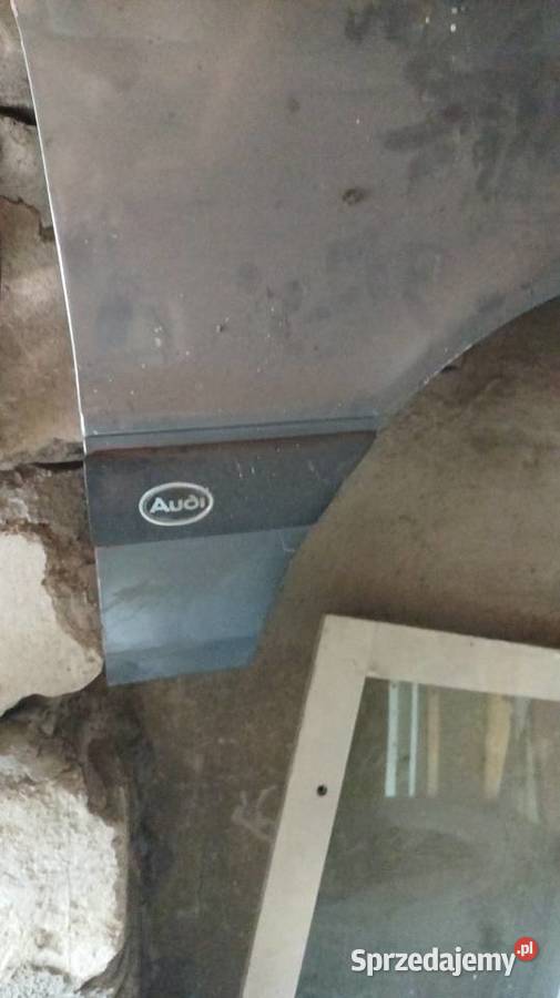 Błotnik prawy audi80