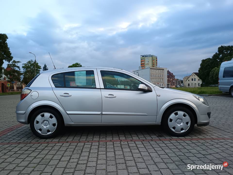 Opel Astra H 14 90 LPG Racibórz