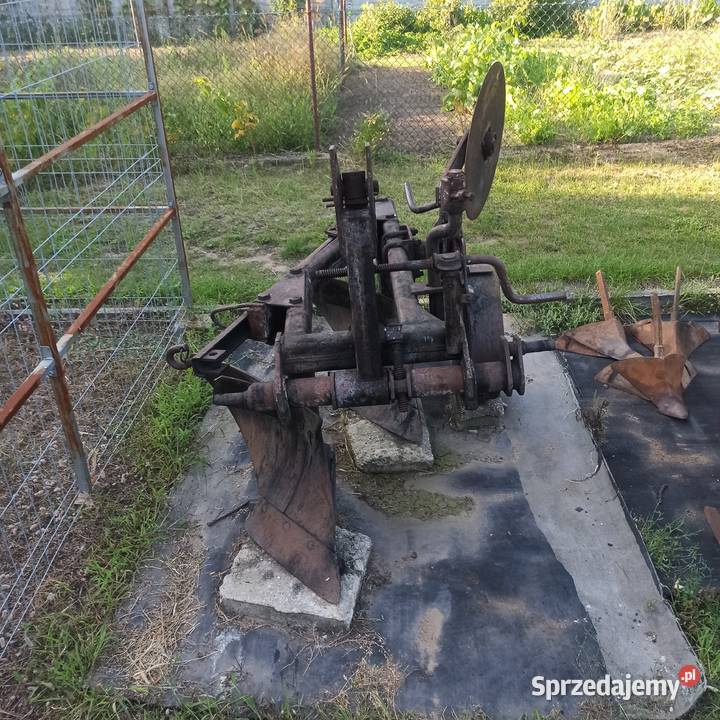 Pług dwuskibowy kompletny ze wszystkimi nieuszkodzony Turek