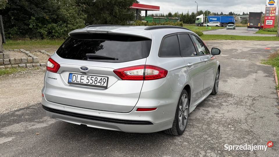 Ford Mondeo srebrny
