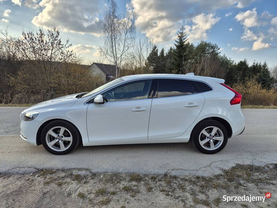 Volvo V40 Momentum 2015r 20D D2 120 Serwis Led Puławy
