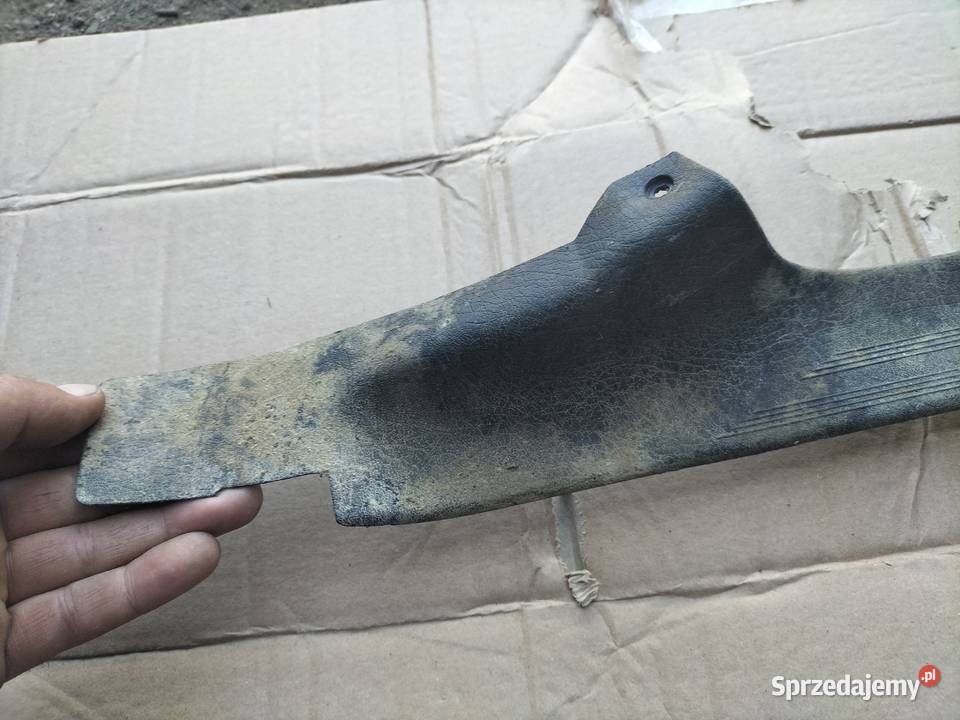 NAKŁADKA PROGU WEWNĘTRZNA PRAWA AUDI Kamień-Kolonia