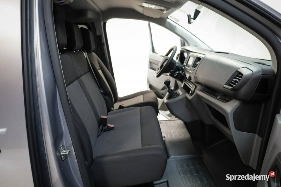 Opel Vivaro Salon Polska9 srebrny Konstantynów Łódzki