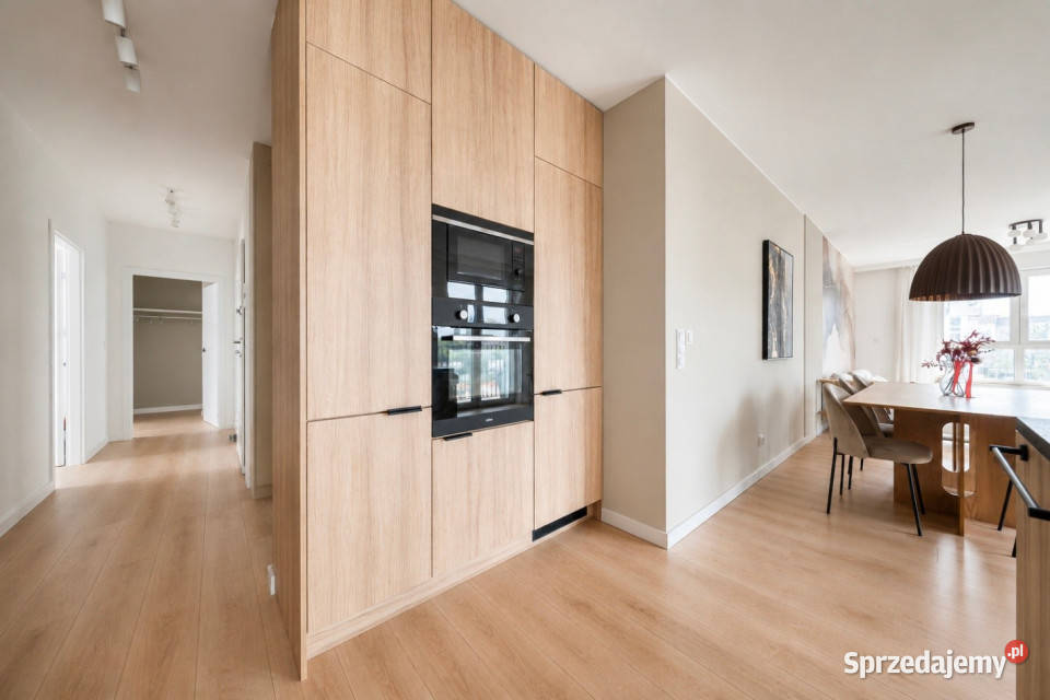 Na sprzedaż 4 pokojowy apartament Wieża Jeżyce Poznań
