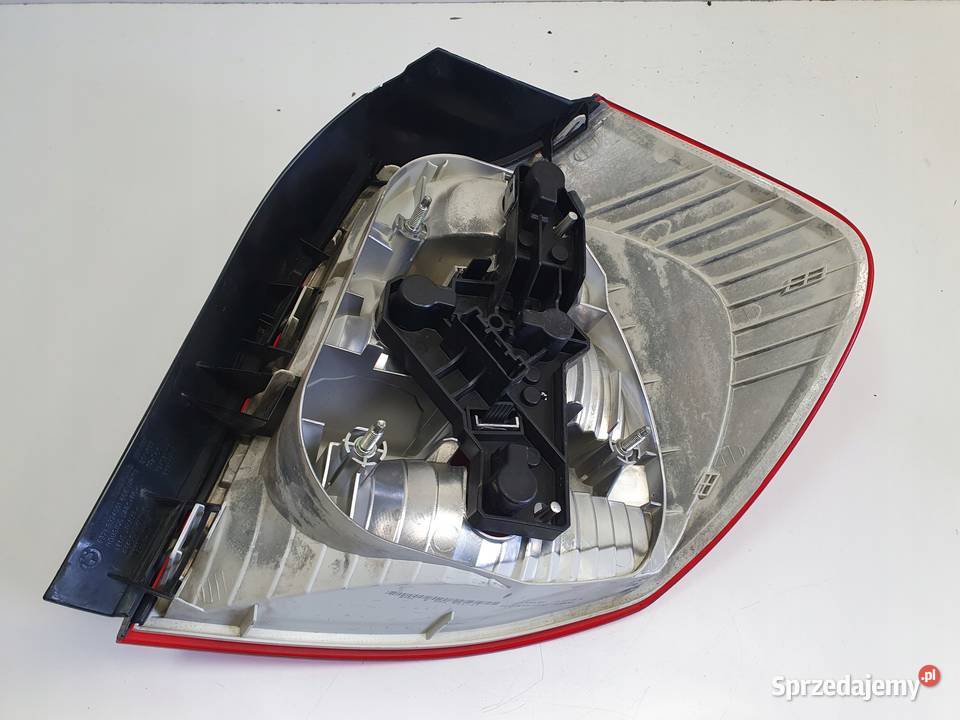 Bmw E87 0407r TYLNA LAMPA LEWA lewy tył kierowcy Oświetlenie Rudka