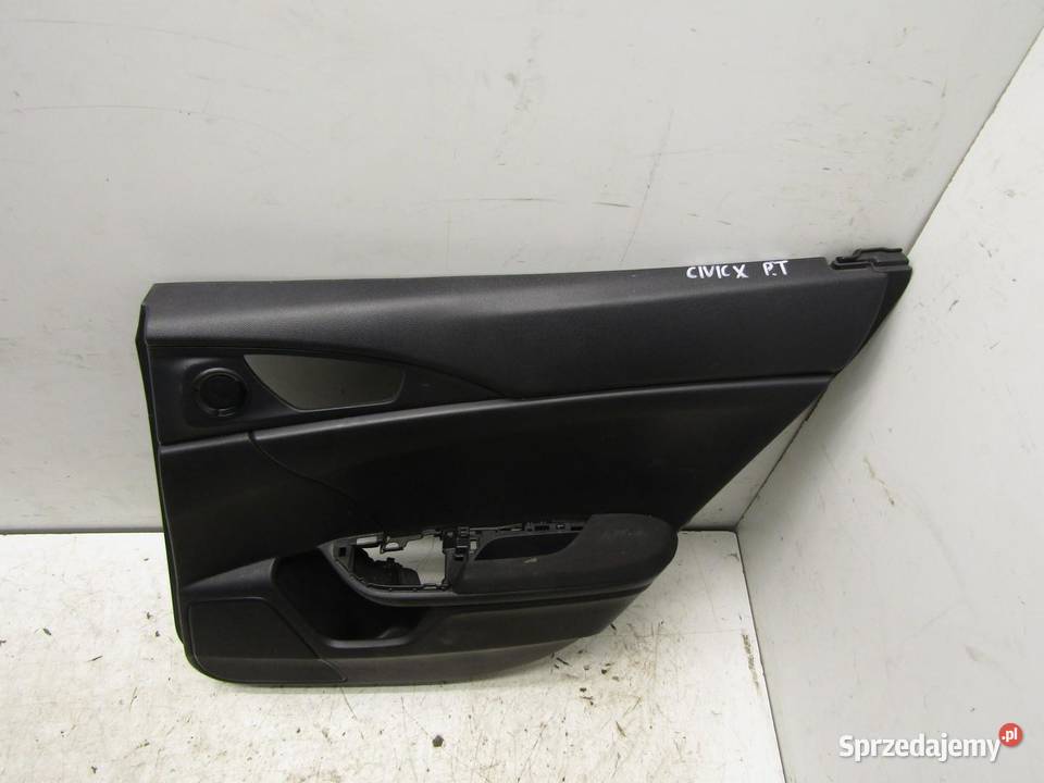 BOCZEK TAPICERKA DRZWI PRAWY TYŁ HONDA CIVIC X Tapicerki samochodowe lubelskie