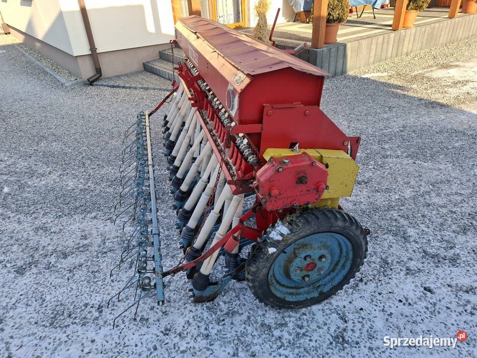 Siewnik do zboża Poznaniak 27m