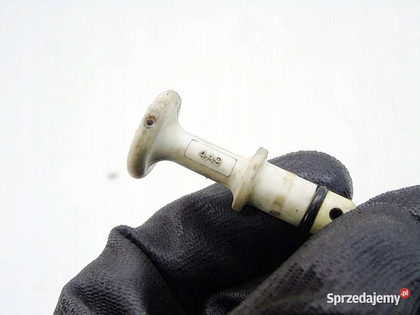 BAGNET MIARKA OLEJU 13 15 16V MITSUBISHI COLT 6 Sosnowiec sprzedam