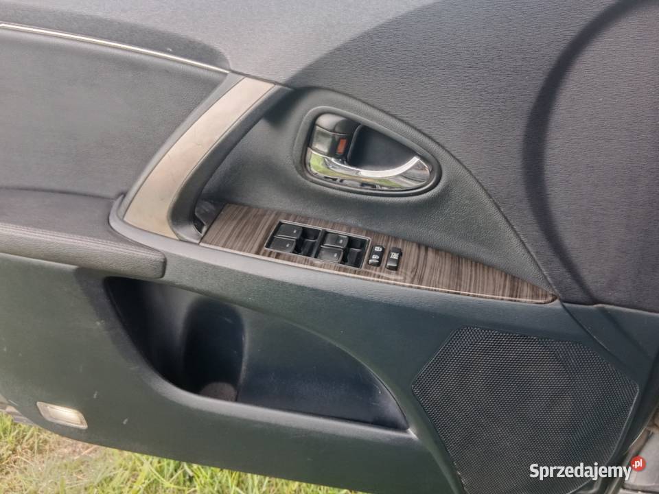 Toyota Avensis Rok produkcji 2013 sprzedam