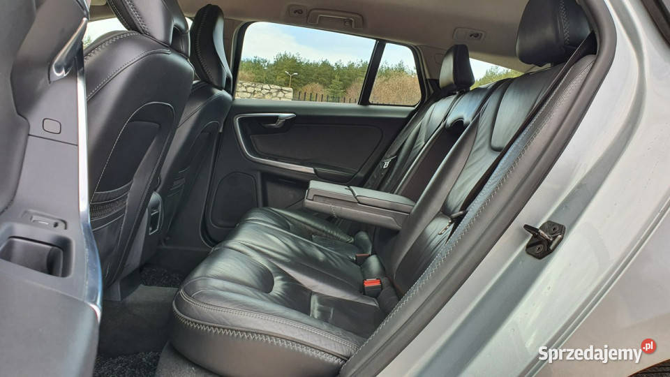 Volvo V60 16d D2 115 OCEAN RACE Navi Climatronic