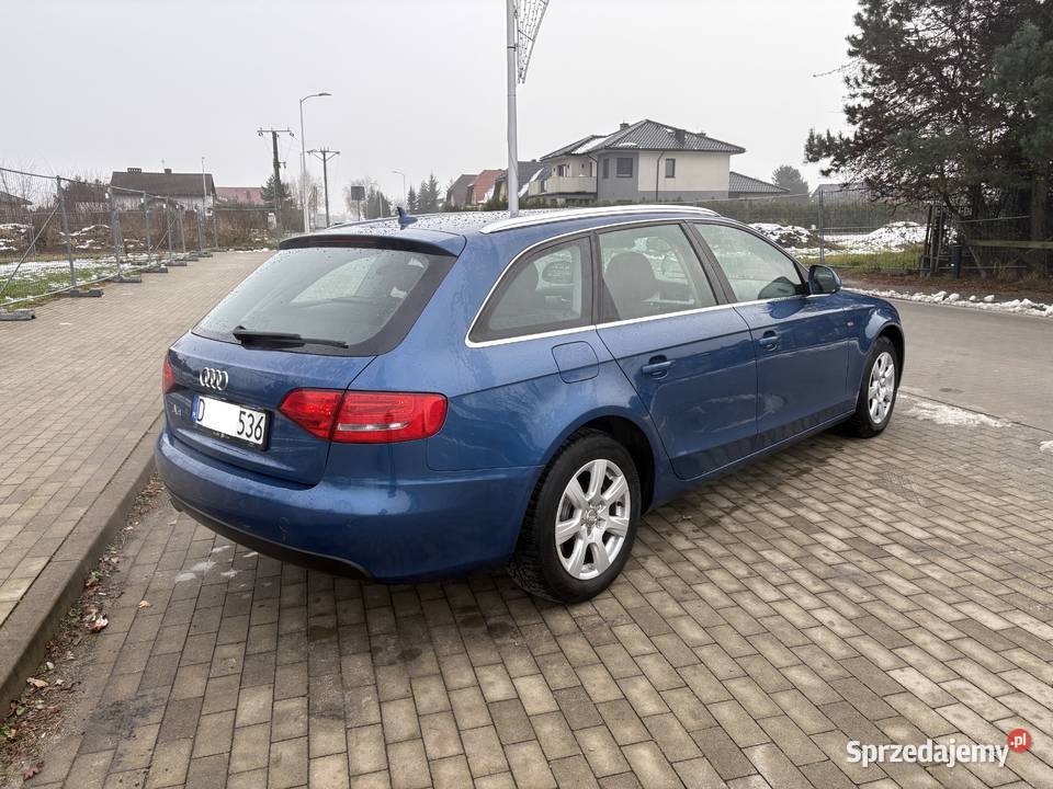 Audi A4 B8 20tdi 140 kombi klima navi