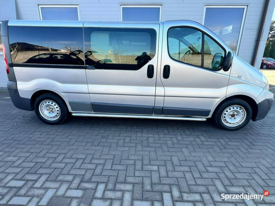 Renault Trafic 20dci 5 garażowany Kutno