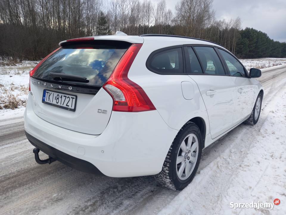 Volvo V60 16 D2 115 Ice White OryginałSuper światła przeciwmgielne Smyków