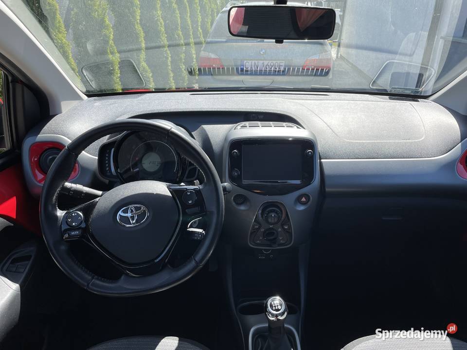 TOYOTA AYGO 2020 23 przebiegu Czerwona Aygo