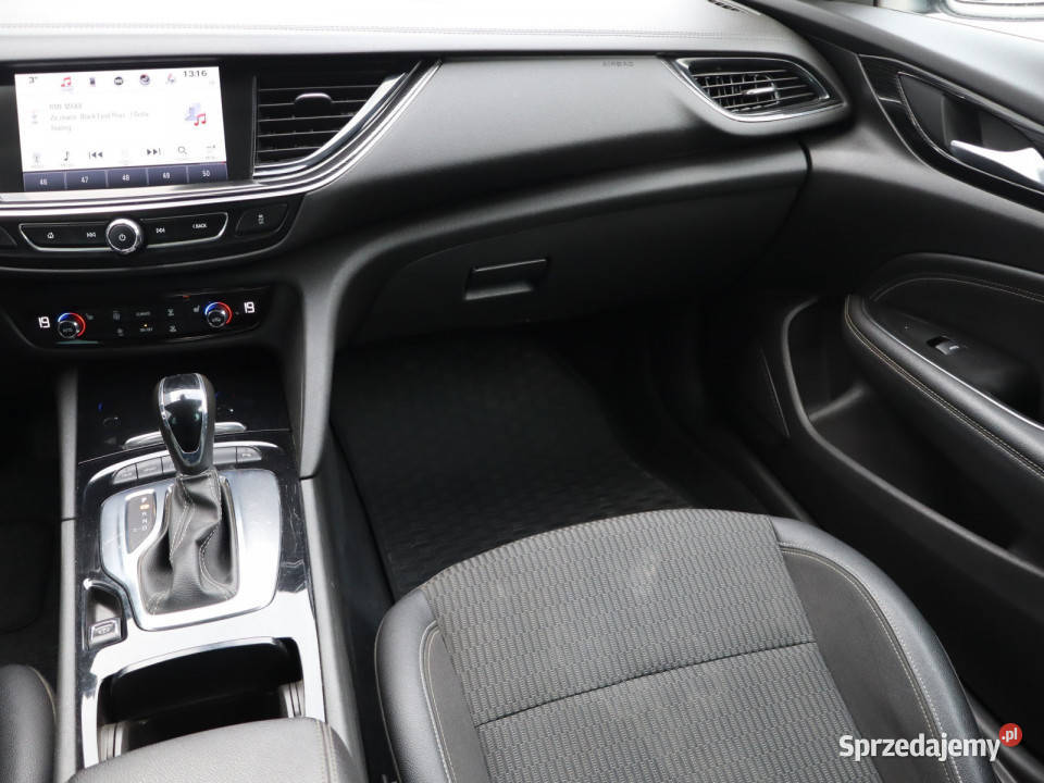 Opel Insignia 20 Turbo 4x4 światła LED Piaseczno