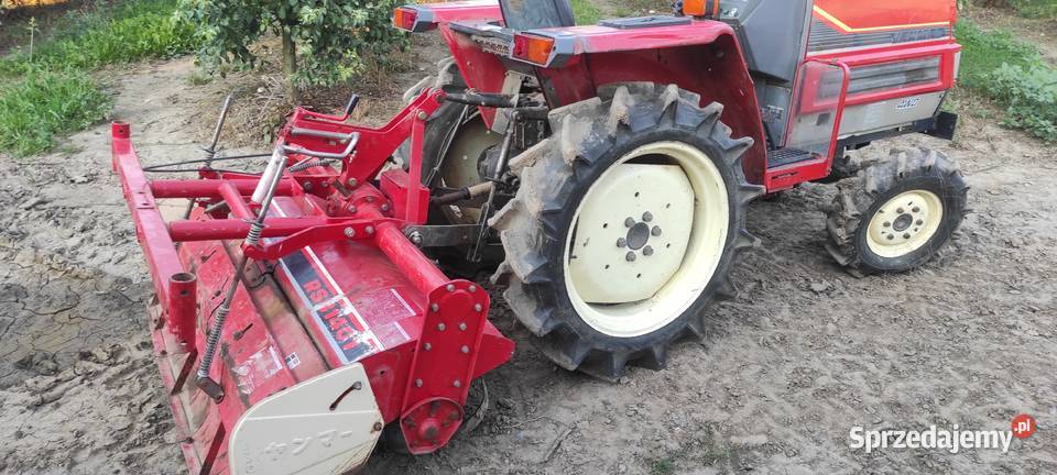 Traktor japonski yanmar 4x4 z osprzętem Kubota