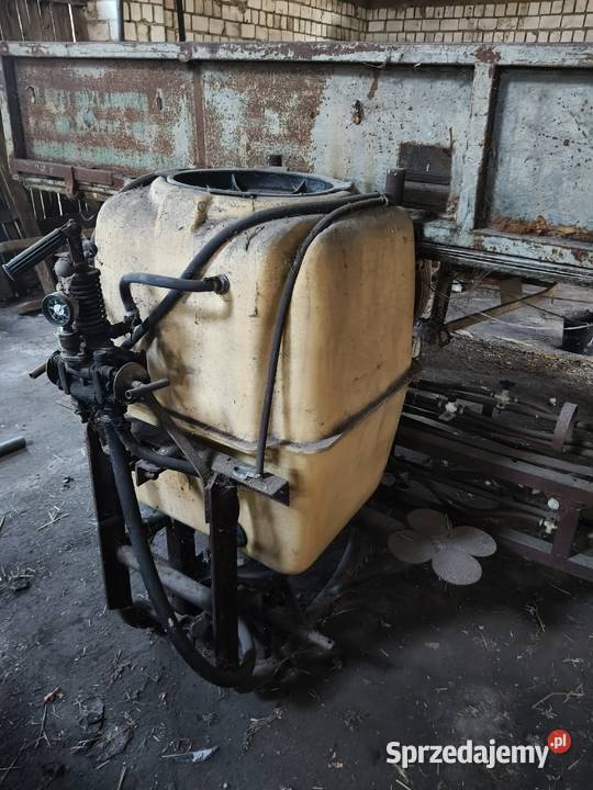 Sprzedam opryskiwacz zawieszany Zawieszane Broniewo