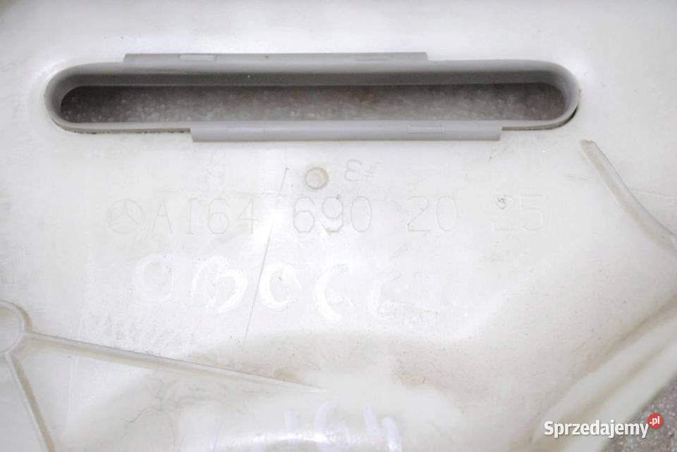 OSŁONA SŁUPKA PRAWY TYŁ ML W164