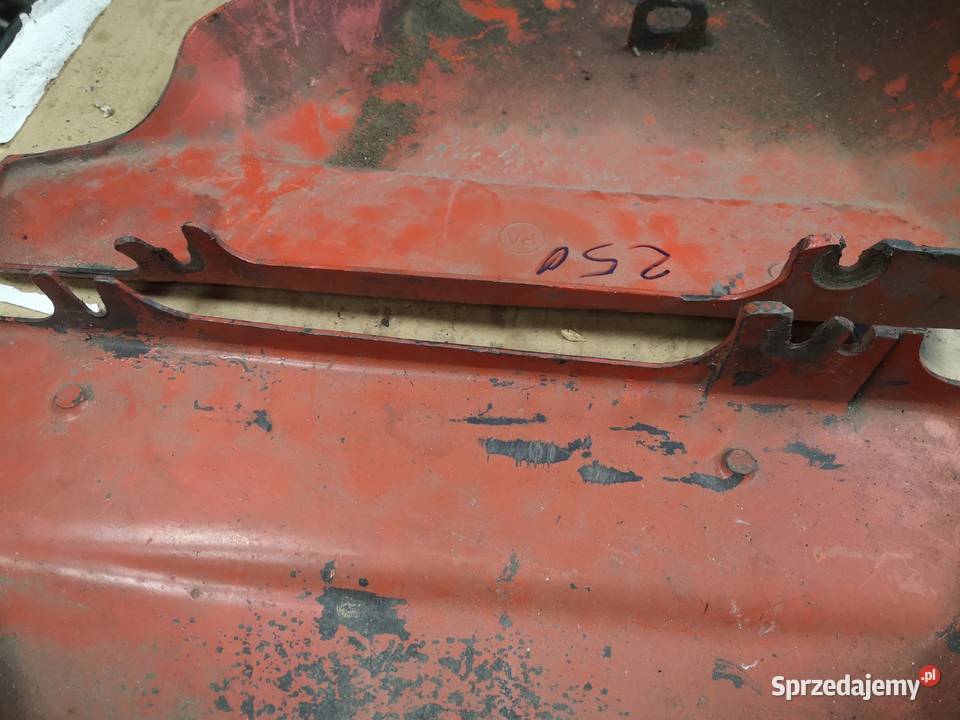 Osłony boczne wsk 125175 plastikowe duże Łochów