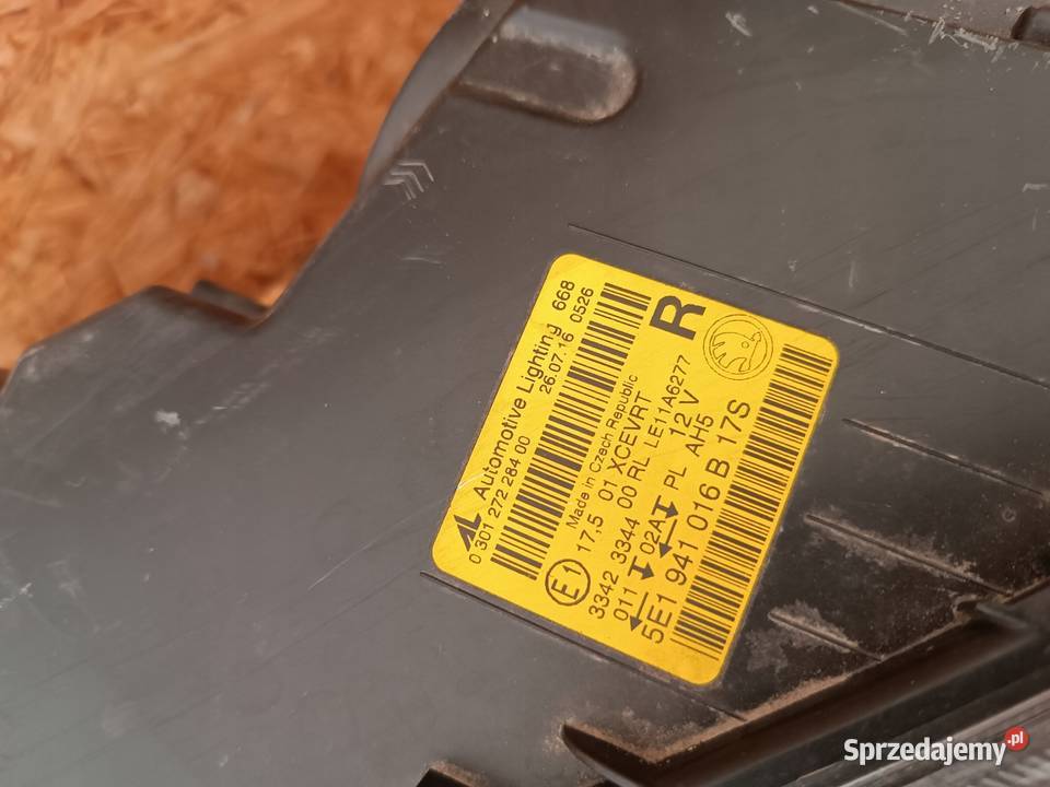 REFLEKTOR LAMPA PRAWA PRZÓD EU 5E1941016B SKODA wielkopolskie