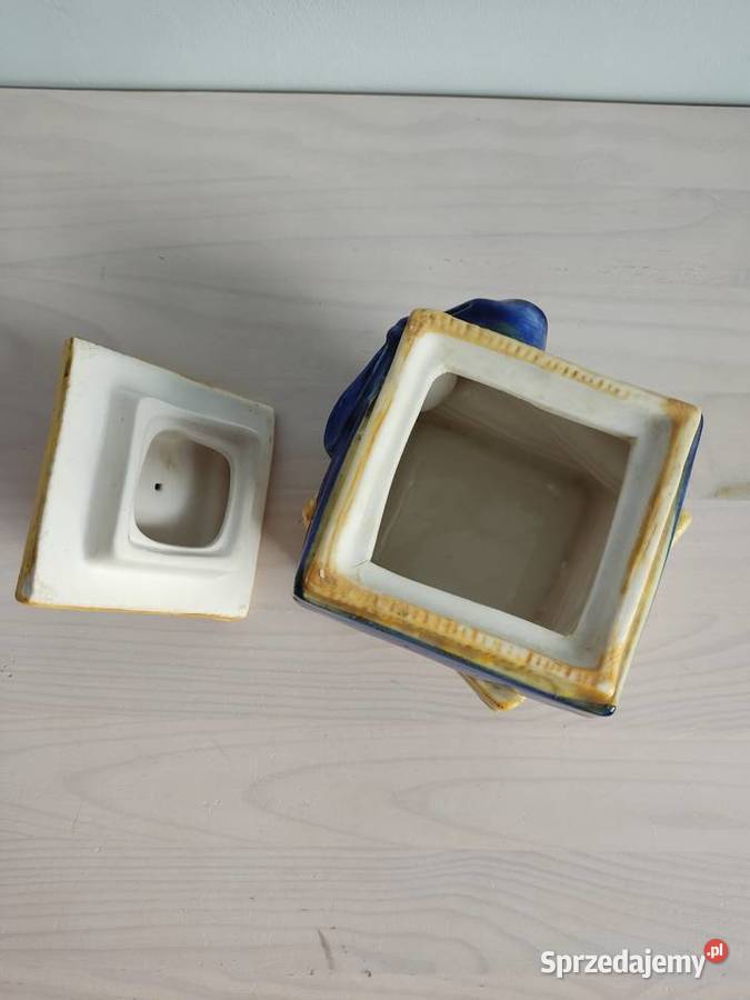Pojemnik ceramiczny żółty z niebieską kokardką i Głuchołazy