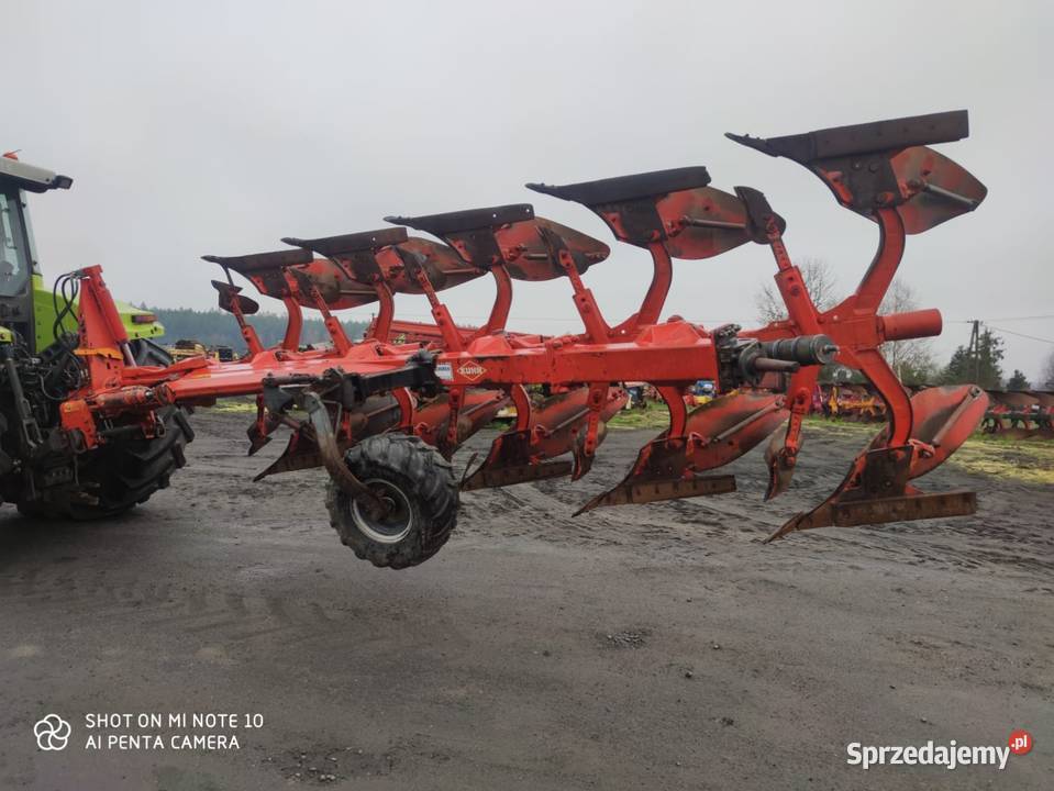 Pług 5 skibowyKuhn Vari Master 153 Łobżenica sprzedam