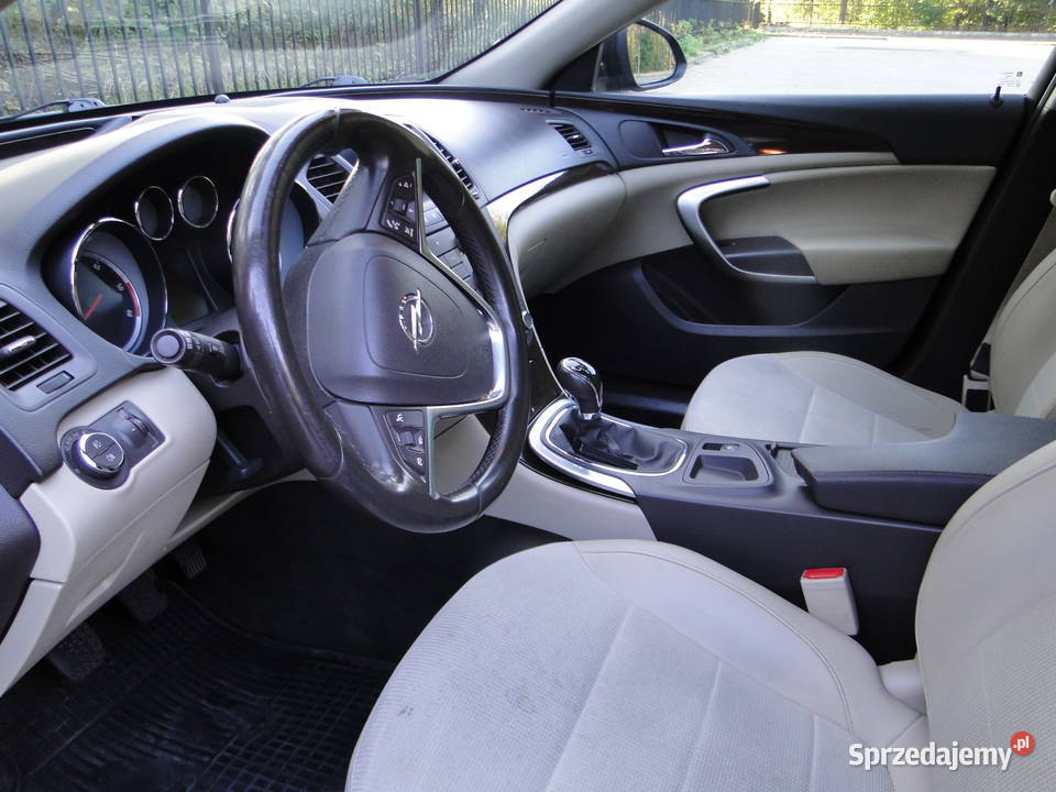 Piękny Prawdziwy Opel Insignia Hatchback 20 CDTI manualna Insignia Wołomin