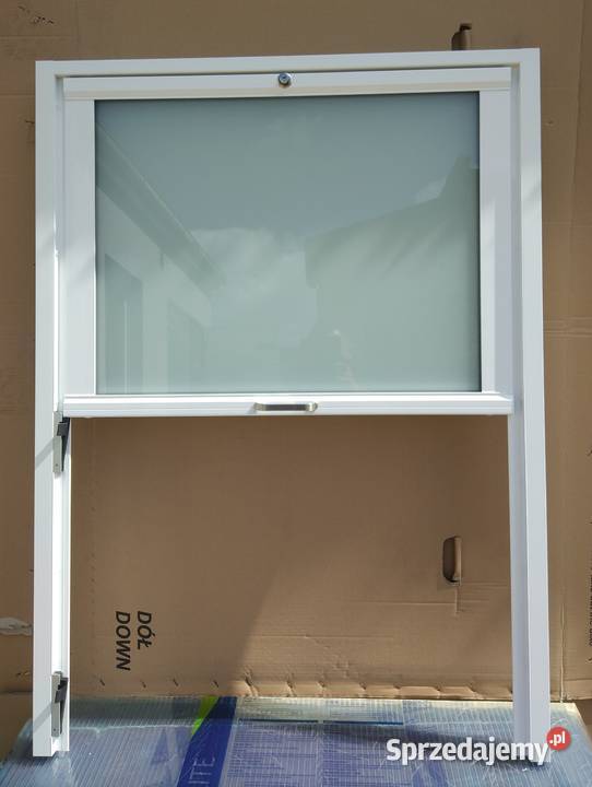 Okno podnoszone do kuchni kontenera baru lokalu Zielona Góra