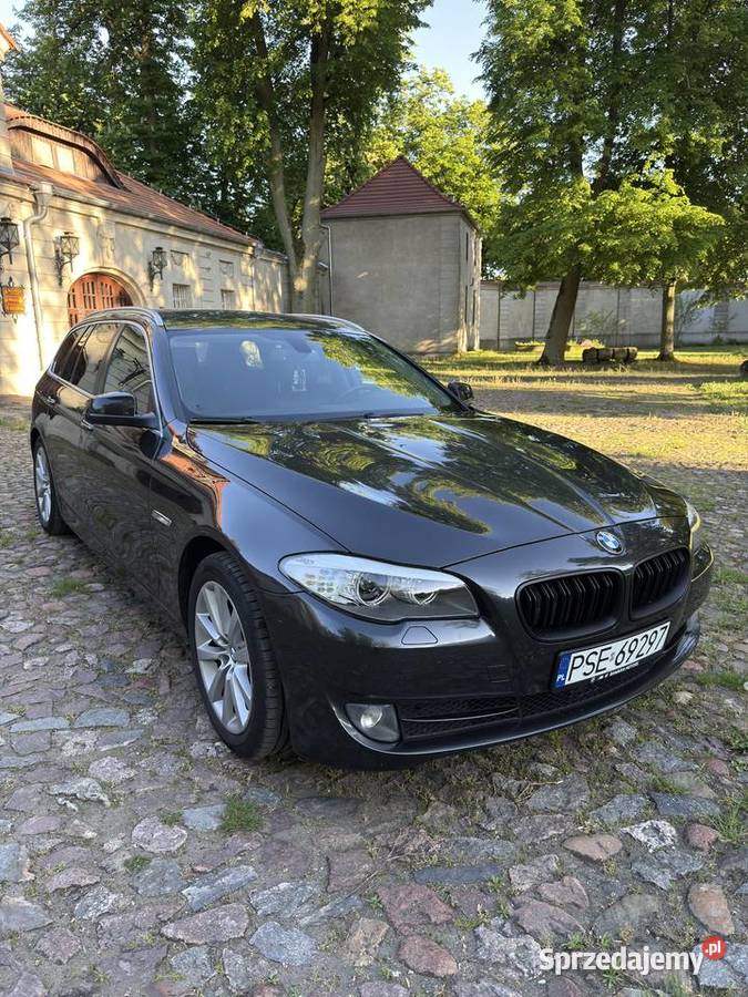 BMW Seria 5 F11 2013 520D 184 automat 1995cm3 Śrem