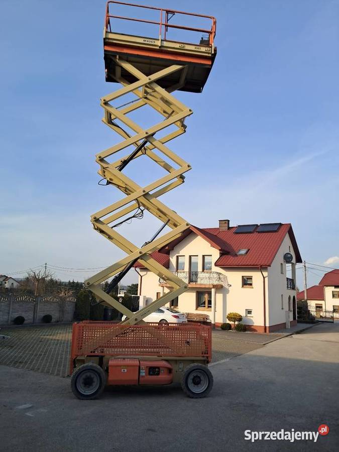 Zwyżkę nożycową JLG M4069 Łagów