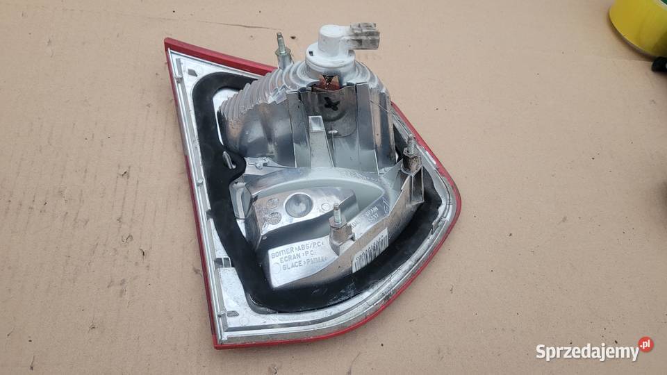 LAMPA KLAPY PRAWY TYL PRAWA TYLNA CITROEN C4 Ruda Śląska