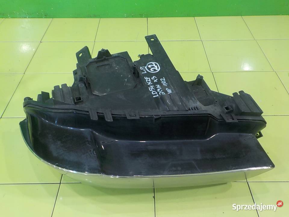 BMW X3 E83 30 B 04r 5D lampa lewa przod Suków