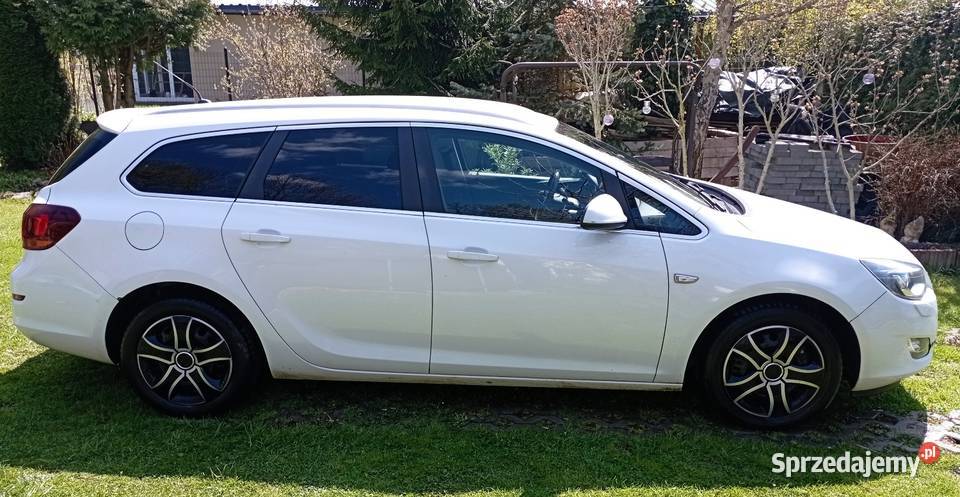 Sprzedam OPEL ASTRA J 20 CDTI 170 KOMBI 2011R Czechowice-Dziedzice