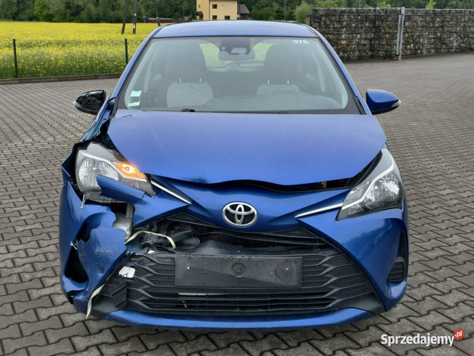 Toyota Yaris 10 benzyna 72 CIĘŻAROWY 2OSOBOWY benzyna Kęty sprzedam