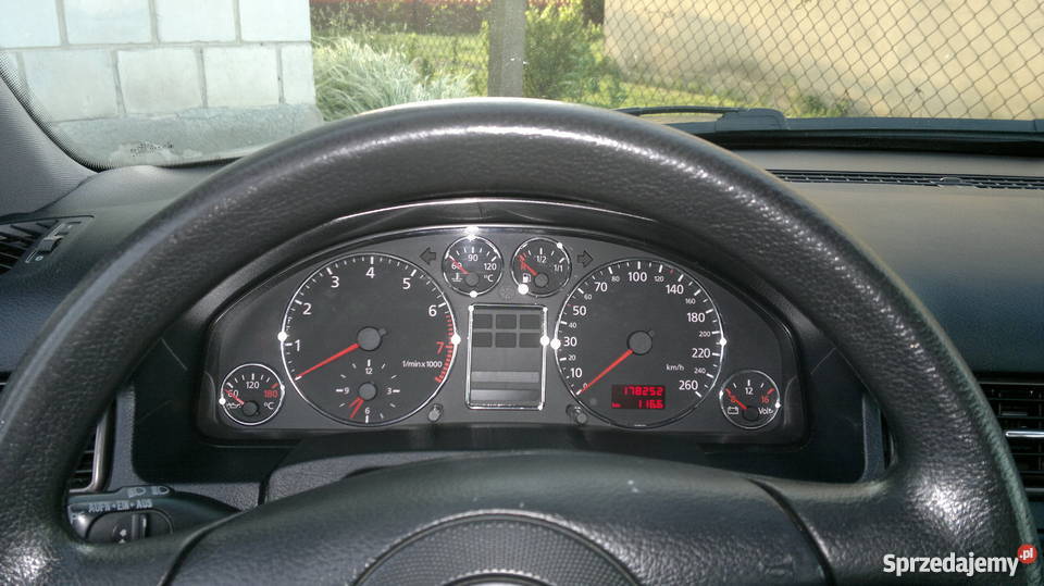 Audi A6 C5 24V6 BGaz Tempomat Rok produkcji 1998 A6 Drzewica