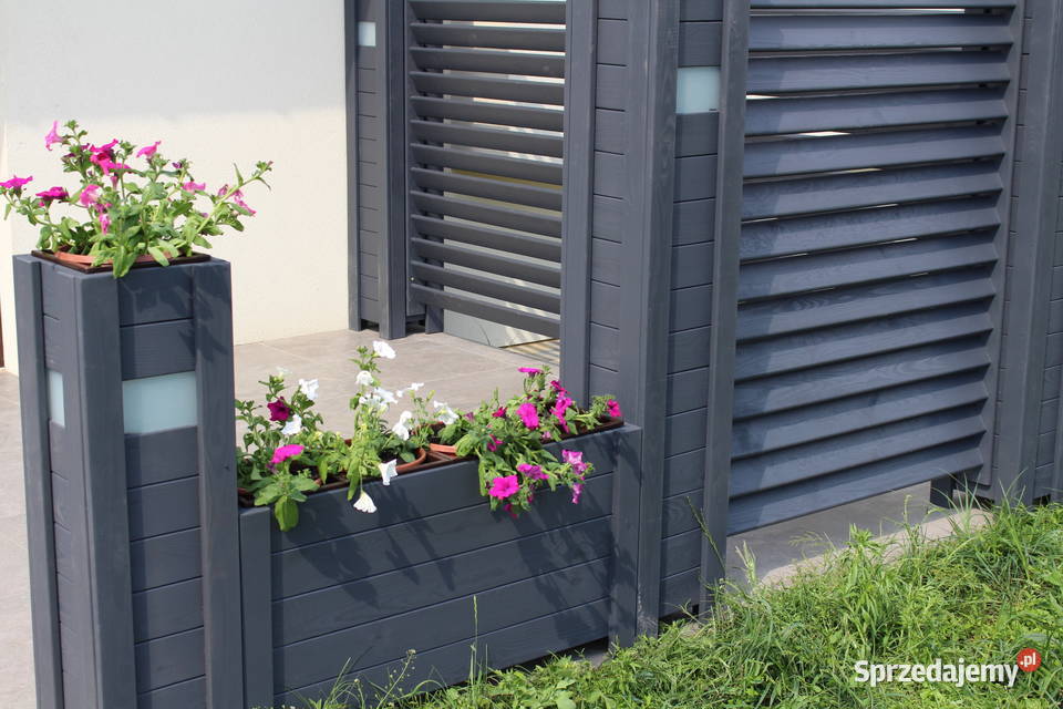 DUŻA DONICA DREWNIANA Z KRATKĄ Meble ogrodowe Lelów sprzedam